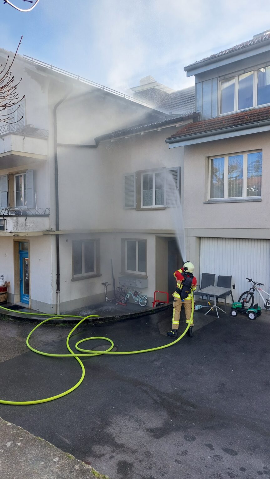 05.02.2024 Brand an Dorfstrasse in Ins